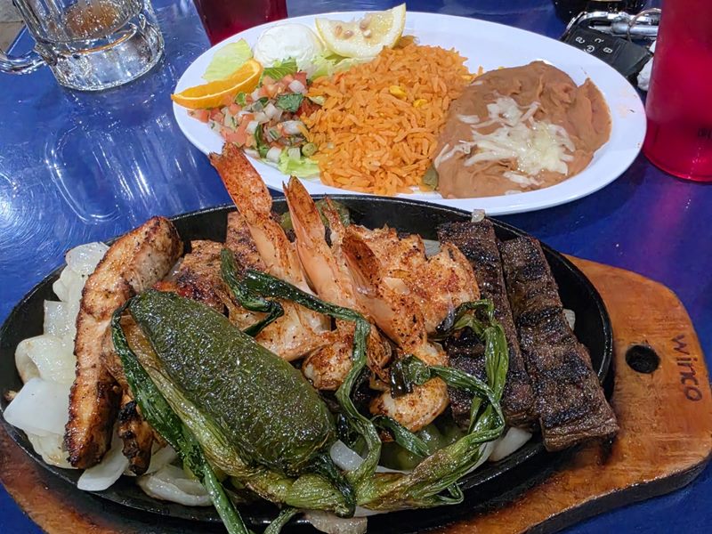 Mariscos La Marea Mexican Seafood Lancaster food